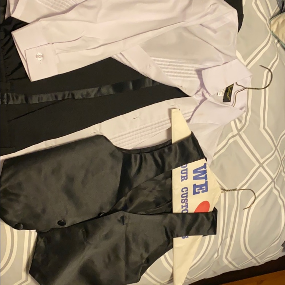Boys tuxedo size 7